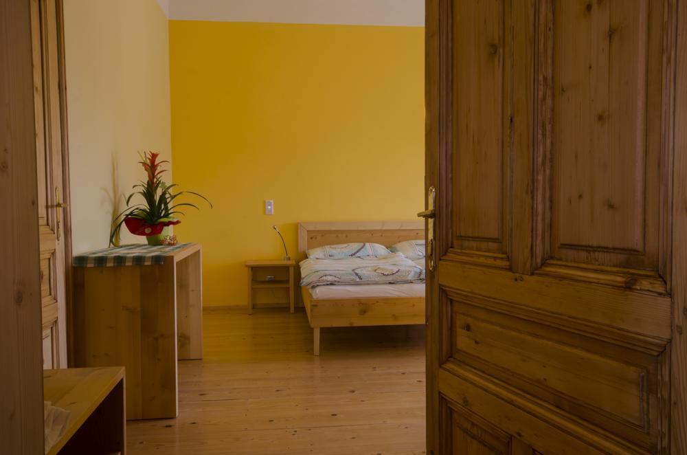 Papperl A' Pub Hotel Schonberg am Kamp Ngoại thất bức ảnh